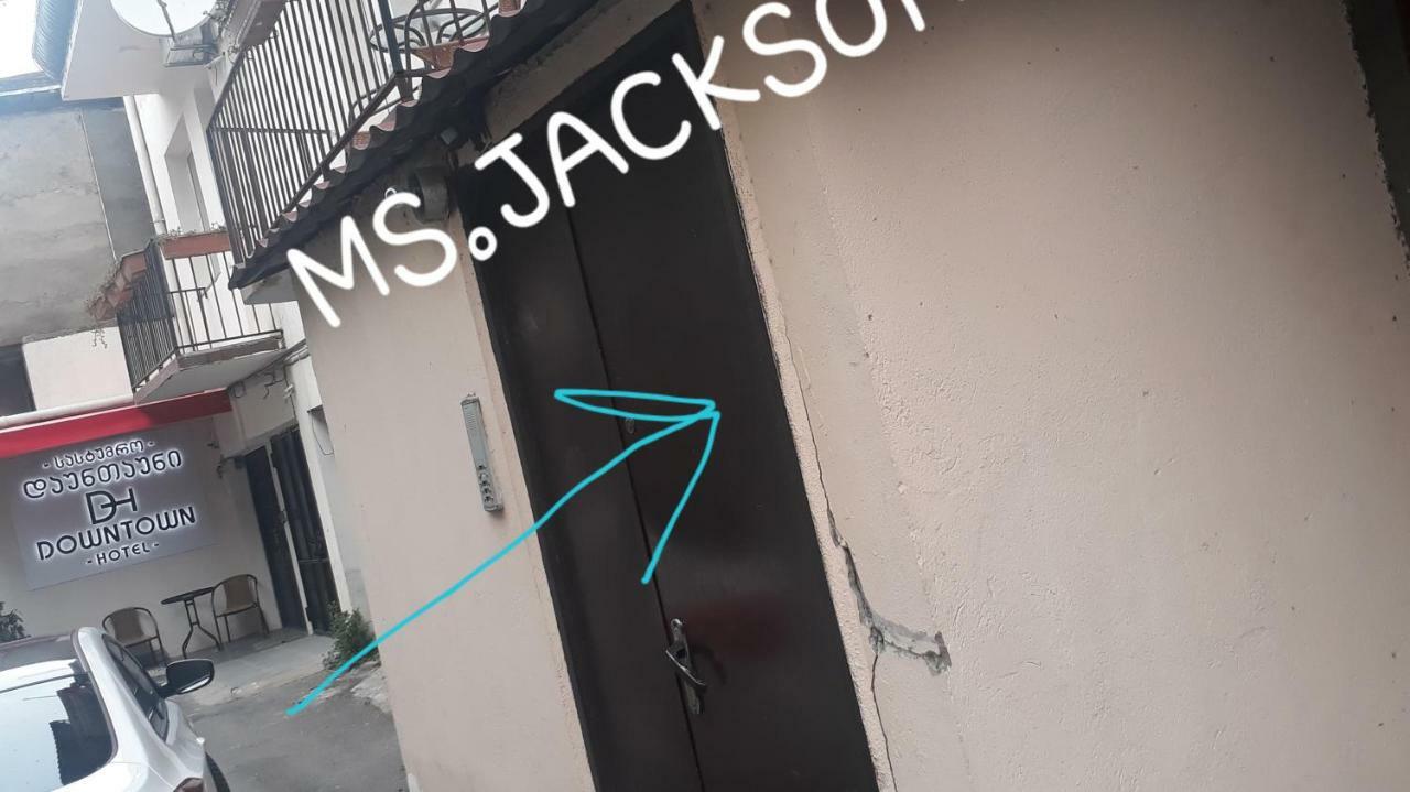 Ms. Jackson Hostel Tbilisi Exterior photo